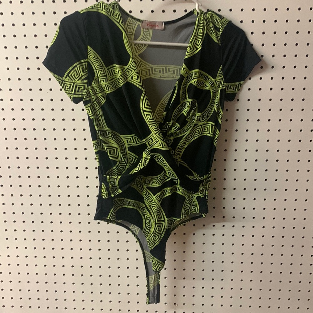 Vic ace body suit size small?